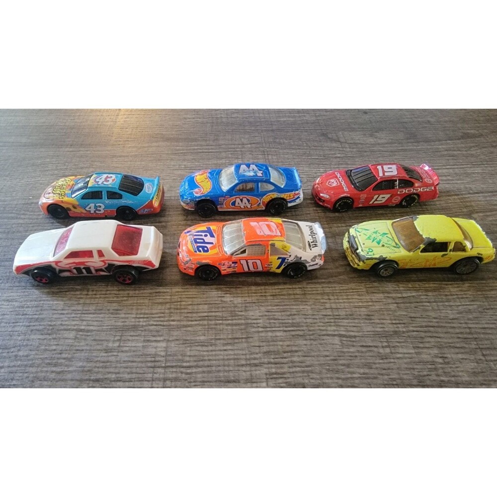 Diecast Car Lot Of 6 Nascars & Stock Cars Hotwheels & Other Brands